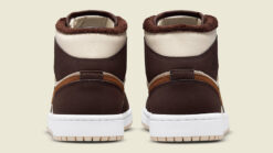 Wmns Air Jordan 1 Mid SE ‘Cream Dark Chocolate’ DO6699-200