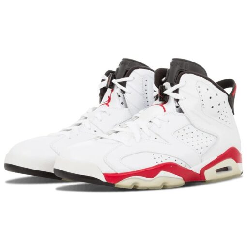 Air Jordan 6 Retro 'Bulls' 384664-102