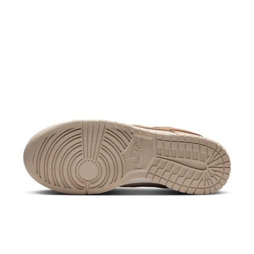 (WMNS) Nike Dunk Low SE 'Sand drift' FD0873-126