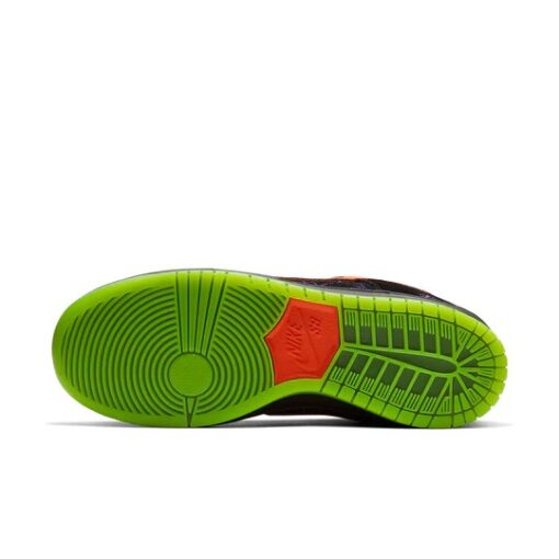 Nike SB Dunk Low 'Night of Mischief' BQ6817-006