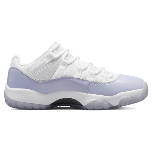 (WMNS) Air Jordan 11 Retro Low 'Pure Violet' AH7860-101