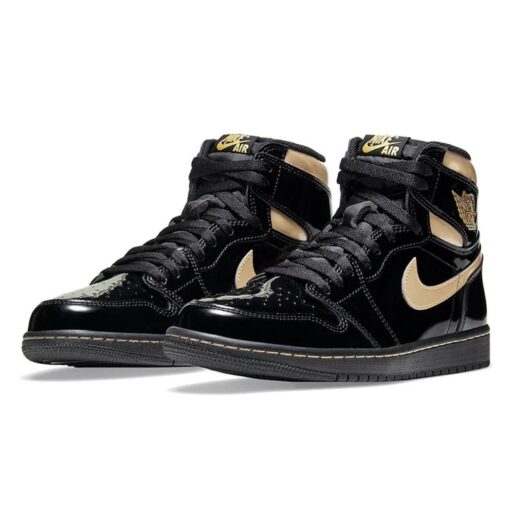 Air Jordan 1 Retro High OG 'Black Metallic Gold' 555088-032