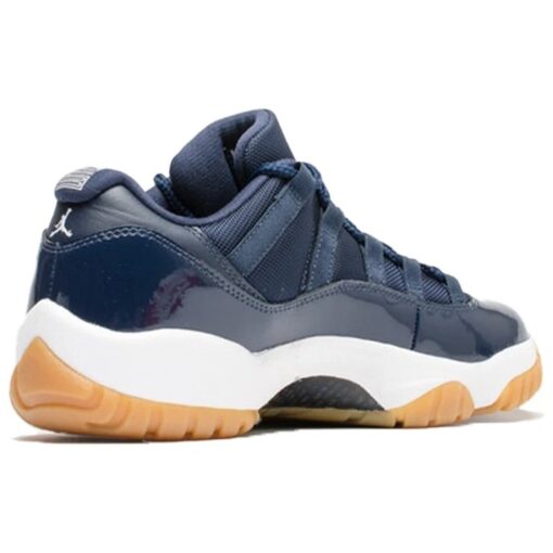 Air Jordan 11 Retro Low 'Navy Gum' 528895-405