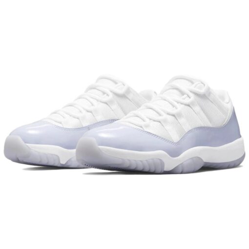 (WMNS) Air Jordan 11 Retro Low 'Pure Violet' AH7860-101