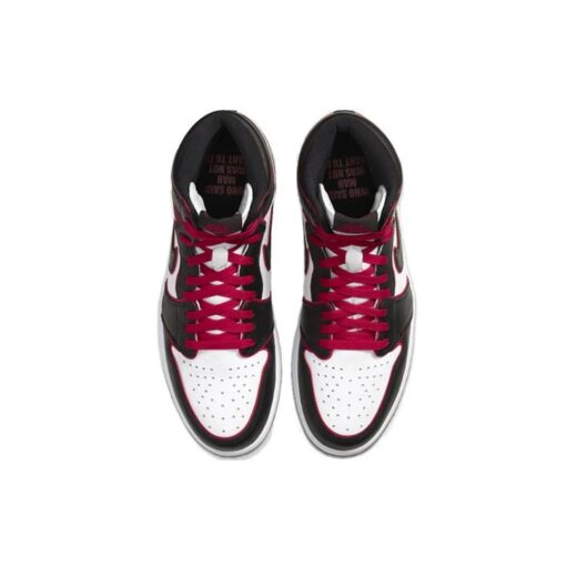 Air Jordan 1 Retro High OG 'Bloodline' 555088-062