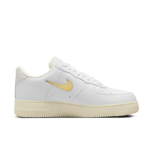 Nike Air Force 1 '07 LX 'Pale Vanilla' DC8894-100