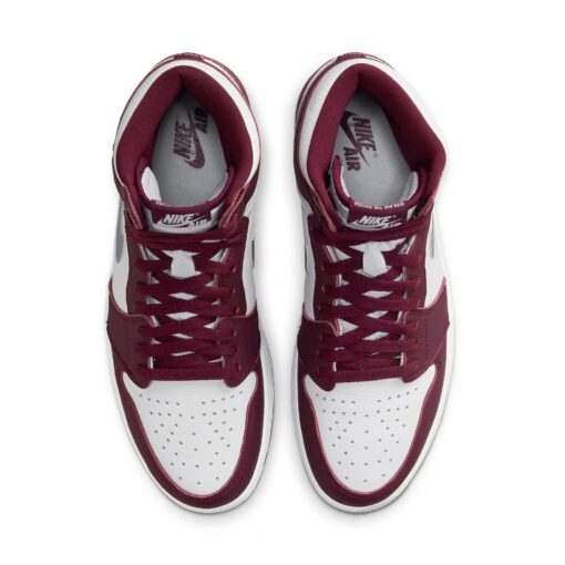 Air Jordan 1 Retro High OG 'Bordeaux' 555088-611