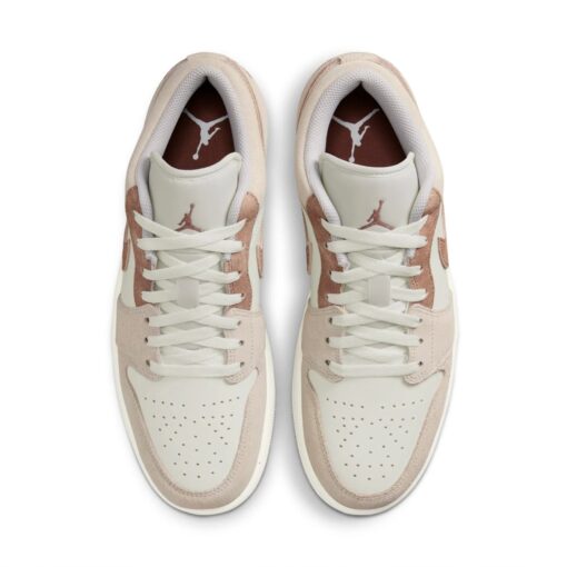 Air Jordan 1 Low SE 'Legend Light Brown' HF1567-200