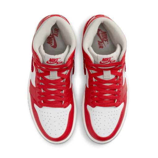 (WMNS) Air Jordan 1 High OG 'Newstalgia Chenille' DJ4891-061