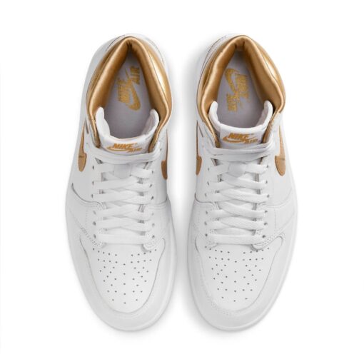 (WMNS) Air Jordan 1 OG 'White Metallic Gold' FD2596-107