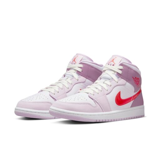 (WMNS) Air Jordan 1 Mid 'Valentine's Day' DR0174-500