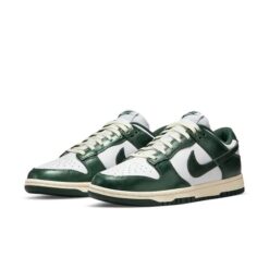 (WMNS) Nike Dunk Low 'Vintage Green' DQ8580-100