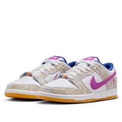 Nike SB Dunk Low 'Rayssa Leal' FZ5251-001
