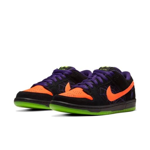 Nike SB Dunk Low 'Night of Mischief' BQ6817-006