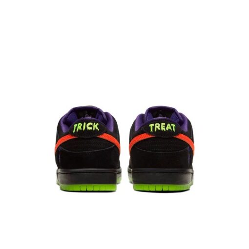 Nike SB Dunk Low 'Night of Mischief' BQ6817-006