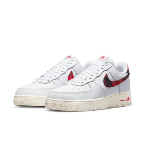 Nike Air Force 1 '07 LV8 'Tartan Plaid' DV0789-100