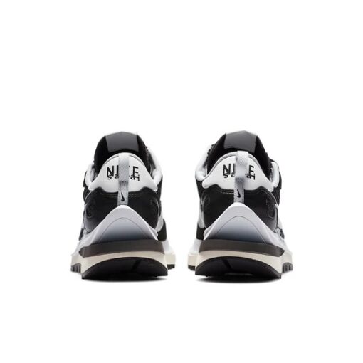 Nike x sacai VaporWaffle 'Black White' CV1363-001