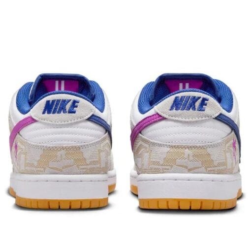 Nike SB Dunk Low 'Rayssa Leal' FZ5251-001
