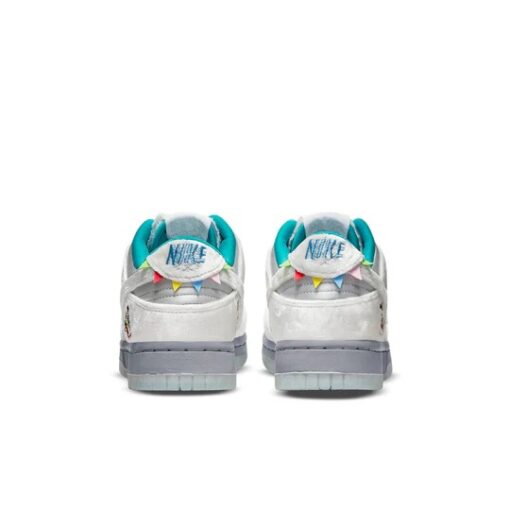 (WMNS) Nike Dunk Low 'Ice' DO2326-001