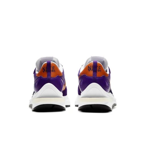 Nike x sacai VaporWaffle 'Dark Iris' DD1875-500