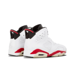 Air Jordan 6 Retro Bulls 2010 - 384664-102