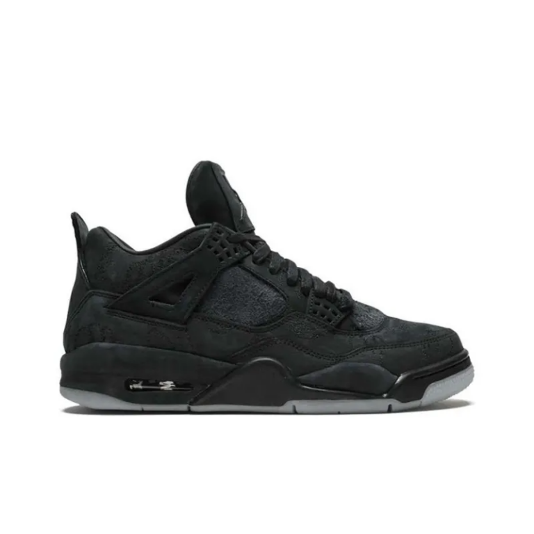 Air Jordan 4 Retro Kaws Black - 930155-001