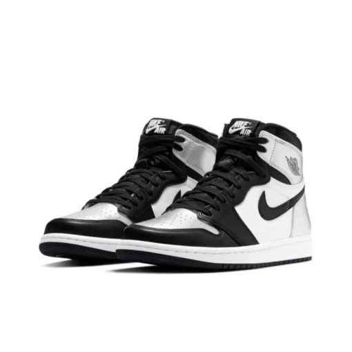 Air Jordan 1 Retro High OG 'Silver Toe' E554724-077