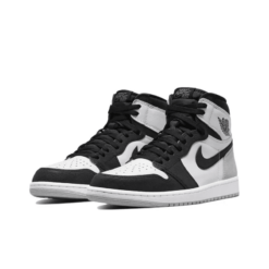 Air Jordan 1 Retro High OG 'Stage Haze' 555088-108