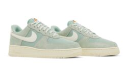 Air Force 1 '07 LV8 'Certified Fresh - Enamel Green' DO9801-300