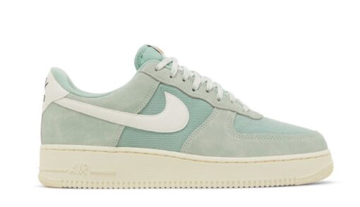 Air Force 1 '07 LV8 'Certified Fresh - Enamel Green' DO9801-300