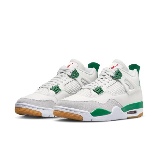 Air Jordan 4 Retro SB 'Pine Green' DR5415-103