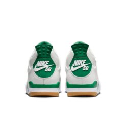 Air Jordan 4 Retro SB 'Pine Green' DR5415-103