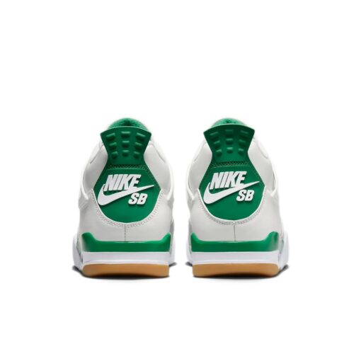 Air Jordan 4 Retro SB 'Pine Green' DR5415-103