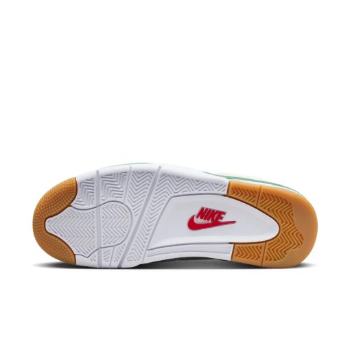 Air Jordan 4 Retro SB 'Pine Green' DR5415-103