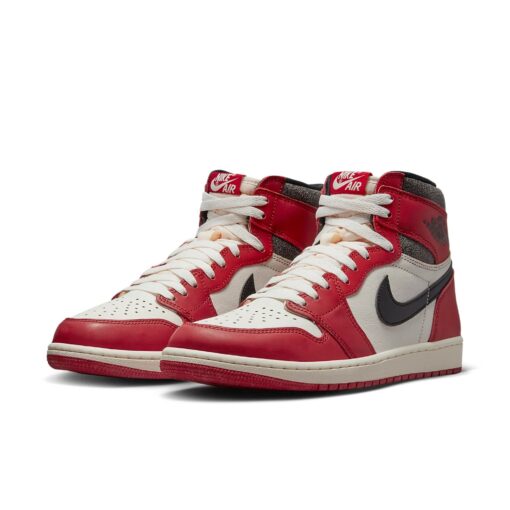 Air Jordan 1 Retro High OG 'Chicago Lost & Found' DZ5485-612
