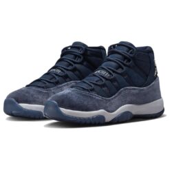 (WMNS) Air Jordan 11 Retro 'Midnight Navy Velvet' AR0715-441