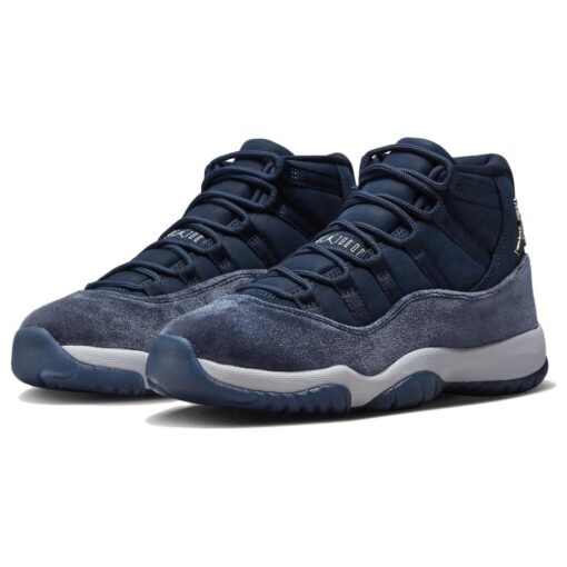 (WMNS) Air Jordan 11 Retro 'Midnight Navy Velvet' AR0715-441