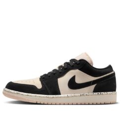(WMNS) Air Jordan 1 Low 'Black Guava Ice' DC0774-003