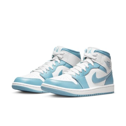 (WMNS) Air Jordan 1 Mid 'University Blue 2022' BQ6472-141