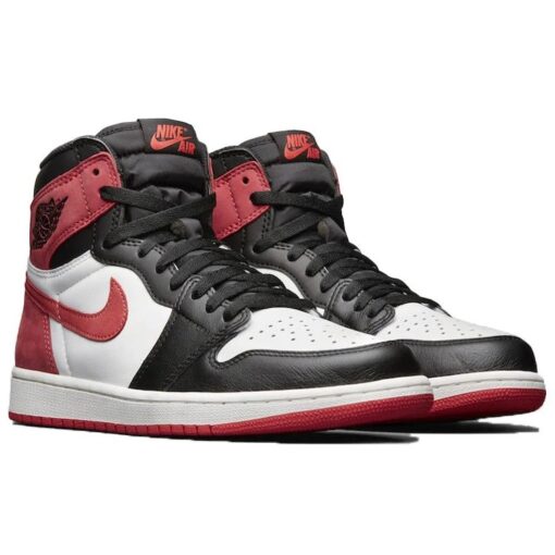 Air Jordan 1 Retro High OG 'Track Red' 555088-112