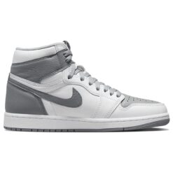 Air Jordan 1 Retro High OG 'Stealth' 555088-037