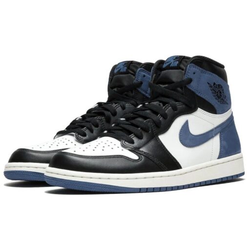 Air Jordan 1 Retro High OG 'Blue Moon' 555088-115