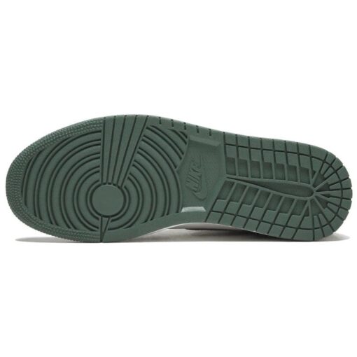 Air Jordan 1 Retro High OG 'Clay Green' 555088-135