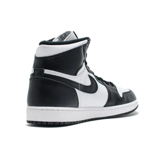 Air Jordan 1 Retro High OG 'Black White' 555088-010