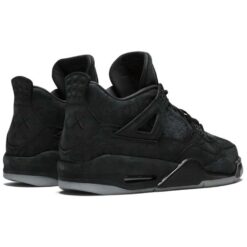 Air Jordan 4 Retro x KAWS 'Black' 930155-001