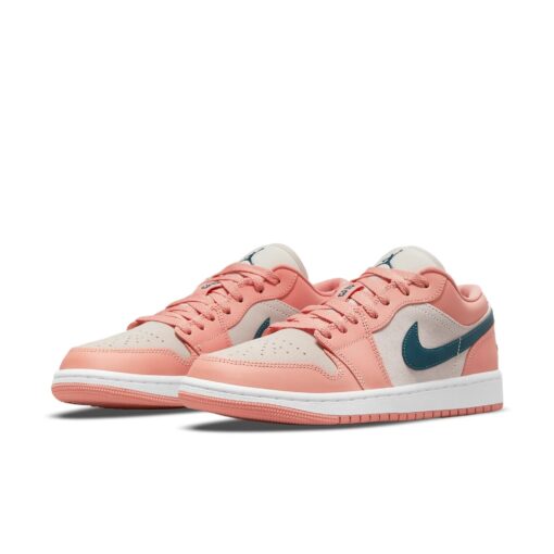 (WMNS) Air Jordan 1 Low 'Light Madder Root' DC0774-800