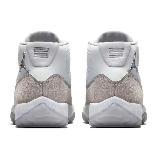 (WMNS) Air Jordan 11 Retro 'Vast Grey' AR0715-100