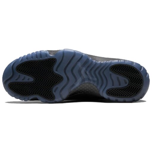 Air Jordan 11 Retro 'Cap and Gown' 378037-005