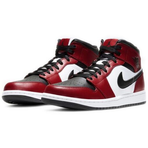 Air Jordan 1 Mid 'Chicago Black Toe' 554724-069