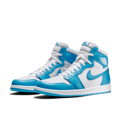 Air Jordan 1 Retro High OG 'UNC' 555088-117